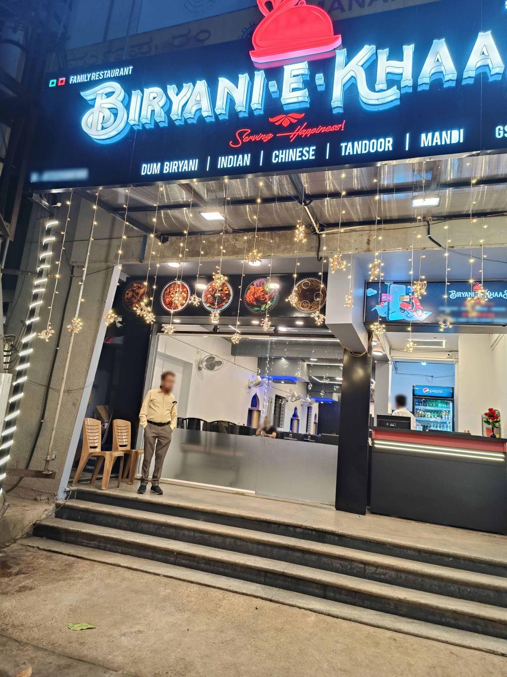 Niyaaz Restaurant, Main Branch